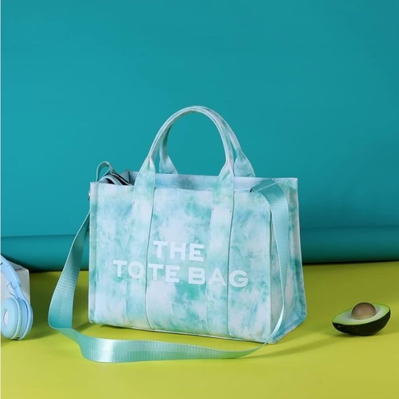 Stylish Tie-Dye Tote Bag - Picture 1 of 3
